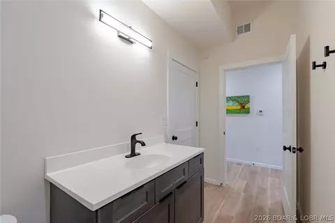 Bath - 700 Pershing Dr # 202, Camdenton, MO 65020 photo 4 of 7