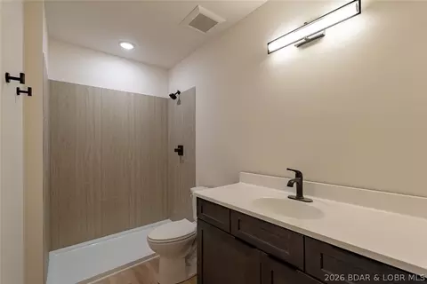 Bath - 700 Pershing Dr # 202, Camdenton, MO 65020 photo 6 of 7