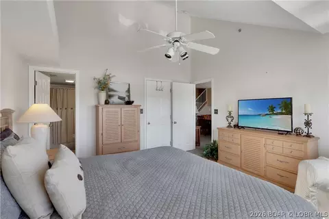 Bedroom - 4800 Eagleview Dr #247, Osage Beach, MO 65065 photo 3 of 8