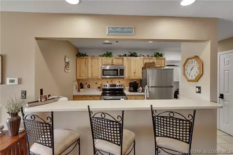 Kitchen - 4800 Eagleview Dr #247, Osage Beach, MO 65065 photo 3 of 4