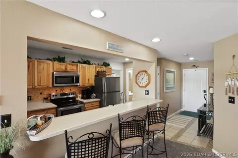 Kitchen - 4800 Eagleview Dr #247, Osage Beach, MO 65065 photo 2 of 4