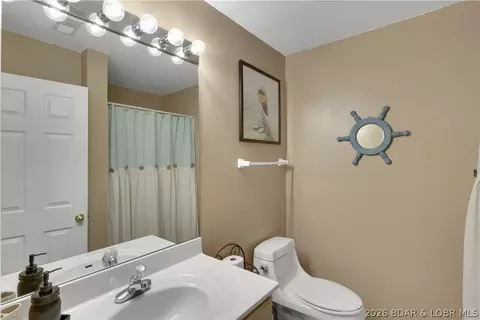 Bath - 4800 Eagleview Dr #247, Osage Beach, MO 65065 photo 2 of 2