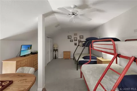 Bedroom - 4800 Eagleview Dr #247, Osage Beach, MO 65065 photo 7 of 8