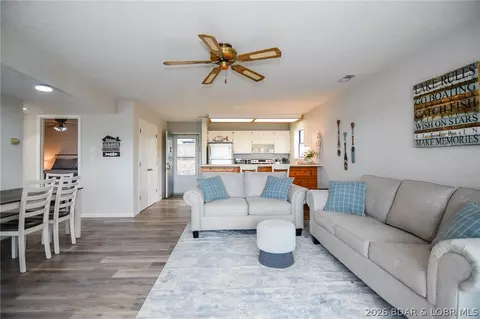 2500 Bay Point Ln #521, Osage Beach, MO 65065
