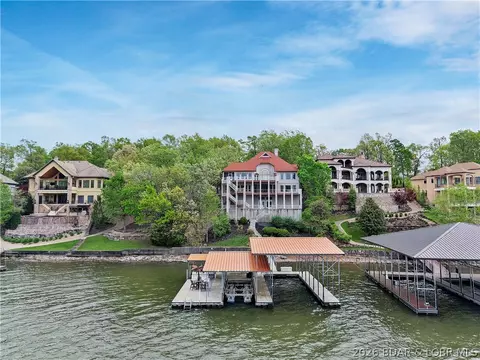 489 Forestridge Ln, Sunrise Beach, MO 65079