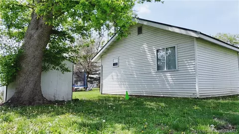 Exterior - 112 Aurora St, Eldon, MO 65026 photo 8 of 9