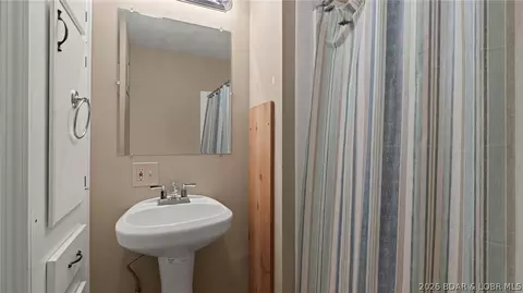 Bath - 26303 Apache Ln, Rocky Mount, MO 65072 photo 2 of 2