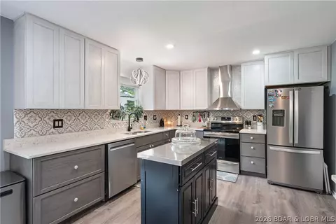 6231 Shadow Cir, Osage Beach, MO 65065