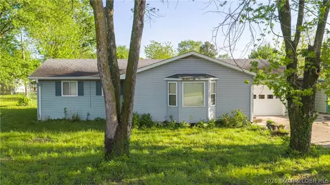 503 W 11th St, Eldon, MO 65026