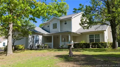 1725 Oak Bend Rd, Sunrise Beach, MO 65079