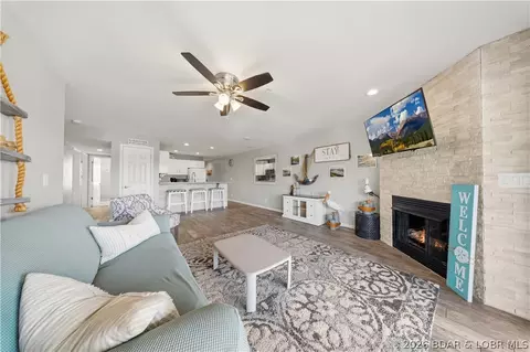 773 Clearwater Dr #1D, Camdenton, MO 65020