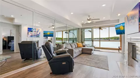 204 Emerald Bay Dr #2B, Lake Ozark, MO 65049