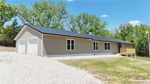 135 Abbott Rd, Eldon, MO 65026