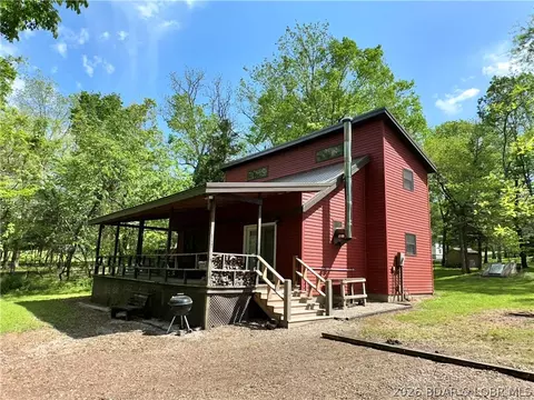 26766 Ancient Cedar Dr, Warsaw, MO 65355