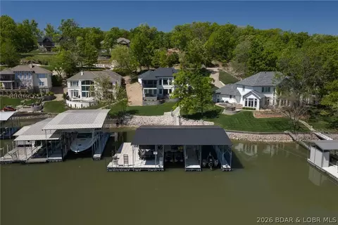 620 Brookhaven Ln, Sunrise Beach, MO 65079