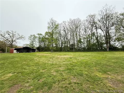 Exterior - 7358 Hwy 52, Versailles, MO 65084 photo 8 of 17