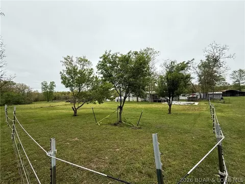 Exterior - 7358 Hwy 52, Versailles, MO 65084 photo 9 of 17