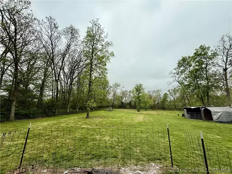 Exterior - 7358 Hwy 52, Versailles, MO 65084 photo 15 of 17