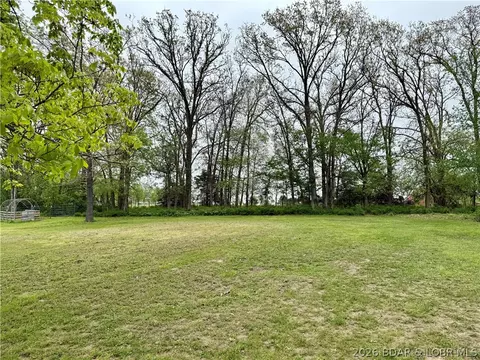Exterior - 7358 Hwy 52, Versailles, MO 65084 photo 16 of 17
