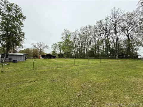 Exterior - 7358 Hwy 52, Versailles, MO 65084 photo 12 of 17