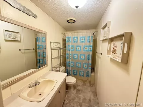 Bath - 7358 Hwy 52, Versailles, MO 65084 photo 2 of 2