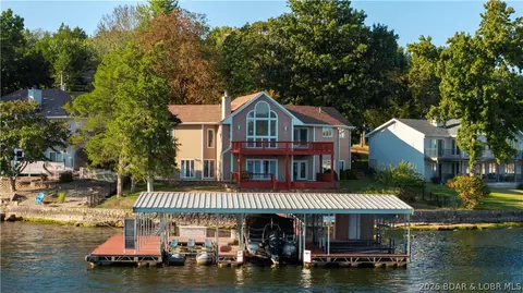 609 Point Charles Rd, Sunrise Beach, MO 65079