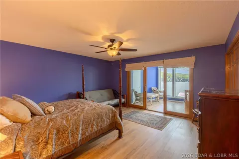 Bedroom - 2276 Big Island Dr, Roach, MO 65787 photo 2 of 7
