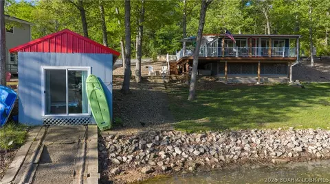 1583 Robin Hood Ln, Roach, MO 65787