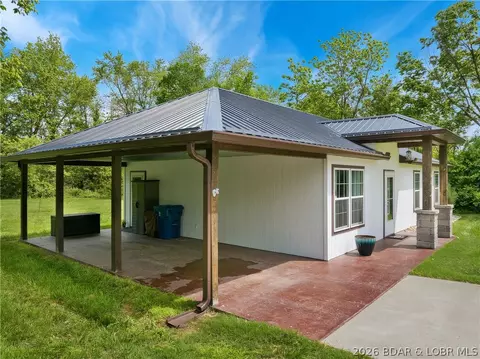 Exterior - 203 W 7th St, Eldon, MO 65026 photo 2 of 5