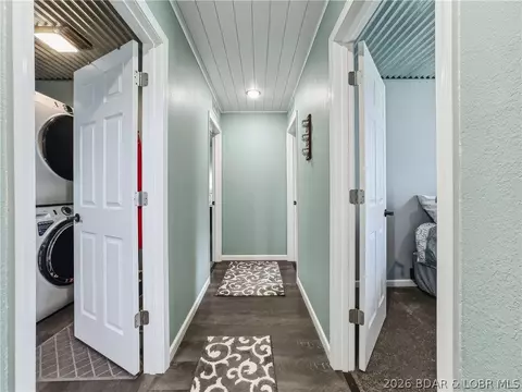 Entry Way - 203 W 7th St, Eldon, MO 65026 photo 4 of 4