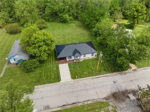 View/Area - 203 W 7th St, Eldon, MO 65026 photo 1 of 3