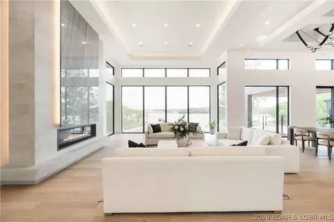 235 E Villages Estates Rd, Sunrise Beach, MO 65079