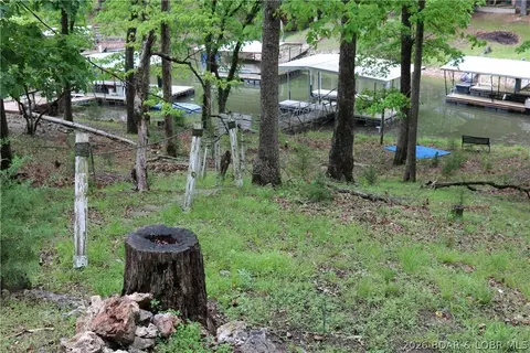 31800 Lakeview Ln, Gravois Mills, MO 65037