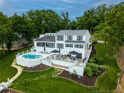 232 Belle Vista Ct, Four Seasons, MO 65049