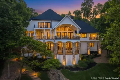 889 Muirfield Dr, Sunrise Beach, MO 65079