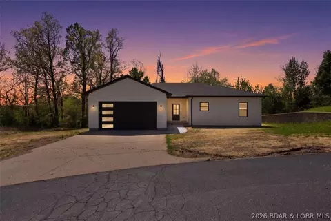 151 Oak Hill Forest Dr, Eldon, MO 65026