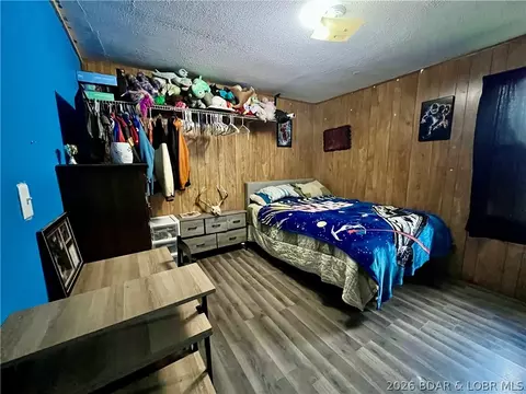 Bedroom - 22755 Friday Rd, Stover, MO 65078 photo 2 of 5