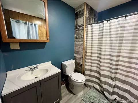 Bath - 22755 Friday Rd, Stover, MO 65078 photo 1 of 1