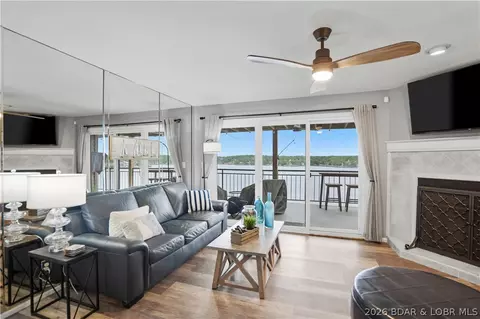 166 Falls Point Dr #1B, Lake Ozark, MO 65049
