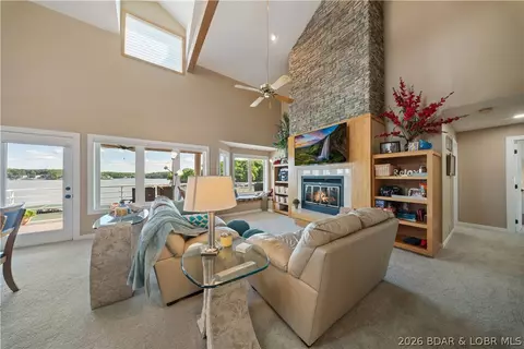 250 Emerald Bay Dr #3A, Lake Ozark, MO 65049