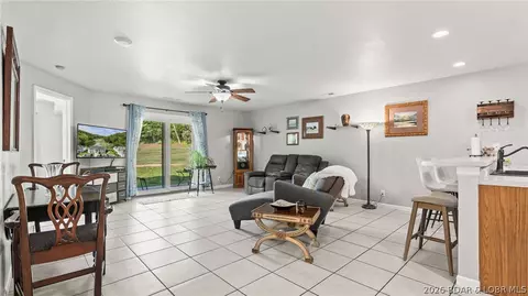 100 Osage Hills Dr #201, Lake Ozark, MO 65049