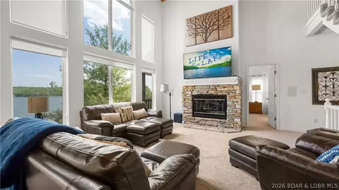 17661 Sheldon Point Rd, Gravois Mills, MO 65037