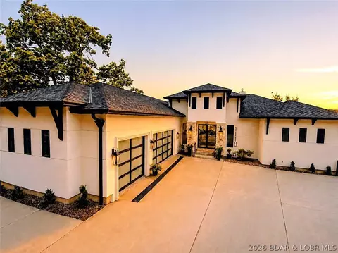 1118 Las Campanas Rd, Sunrise Beach, MO 65079