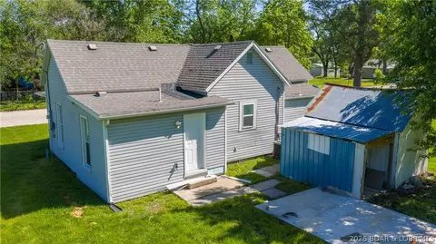 Exterior - 214 W 8th St, Eldon, MO 65026 photo 1 of 1