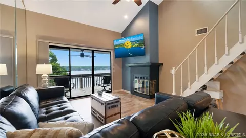 6570 Pelican Dr #211, Osage Beach, MO 65065