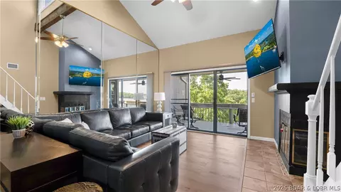 6570 Pelican Dr #211, Osage Beach, MO 65065