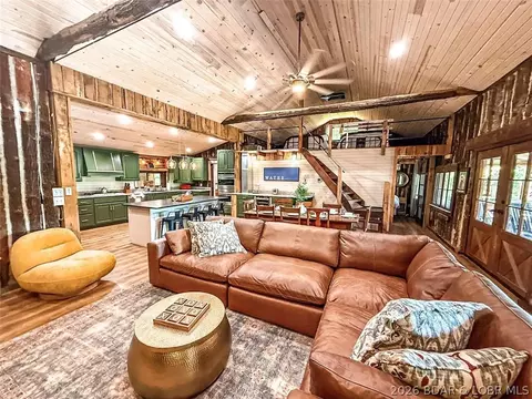 176 Lakeview Acres Rd, Camdenton, MO 65020