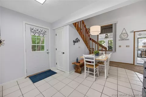 Entry Way - 23 Casa Ct, Roach, MO 65787 photo 5 of 6