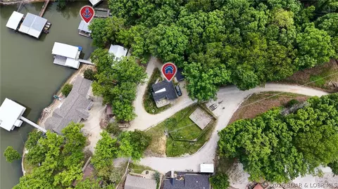 140 Carefree Point Dr, Sunrise Beach, MO 65079