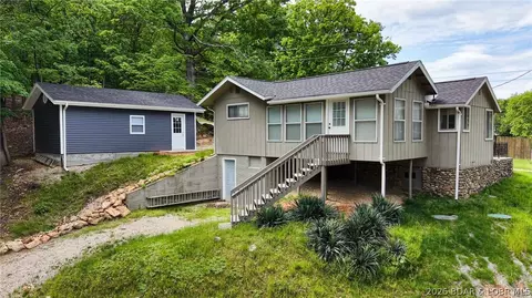 140 Carefree Point Dr, Sunrise Beach, MO 65079